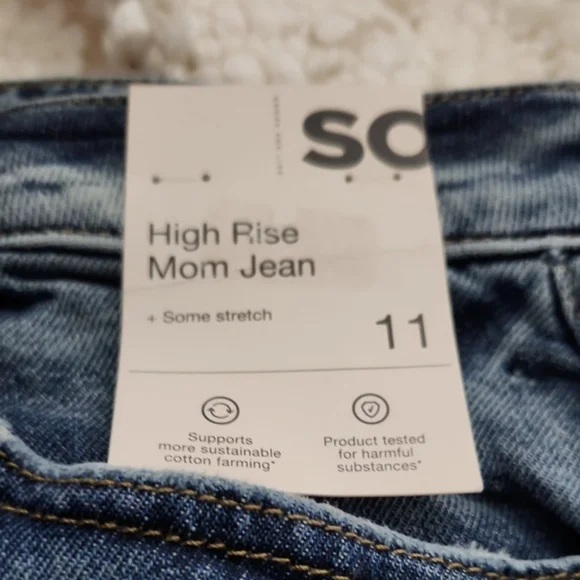 JUNIOR'S  HIGH RISE  MOM 👩 👖 - Picture 8 of 10